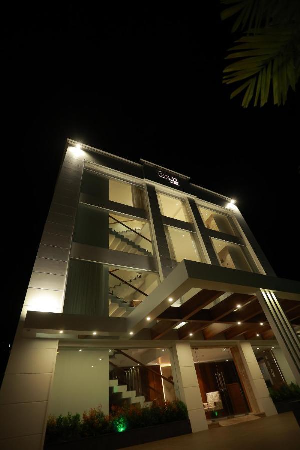 The Gold Hotel Palakkad Kültér fotó